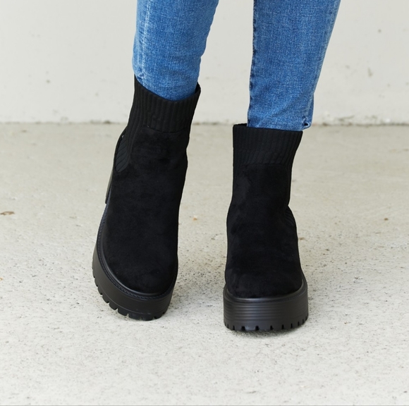 Strive For More Chunky Sole Sock Booties in Black - Picture 5 of 7